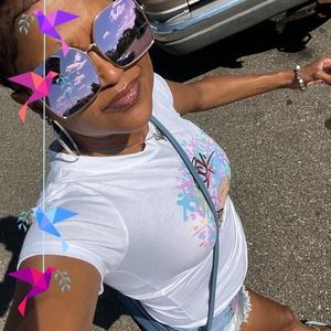 Meet your Posher, Deana